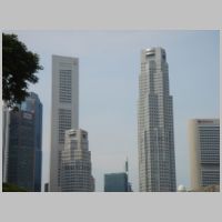 Singapore, OUB Centre (left) and UOB Plaza One (right), photo mailer_diablo, Wikipedia.JPG
